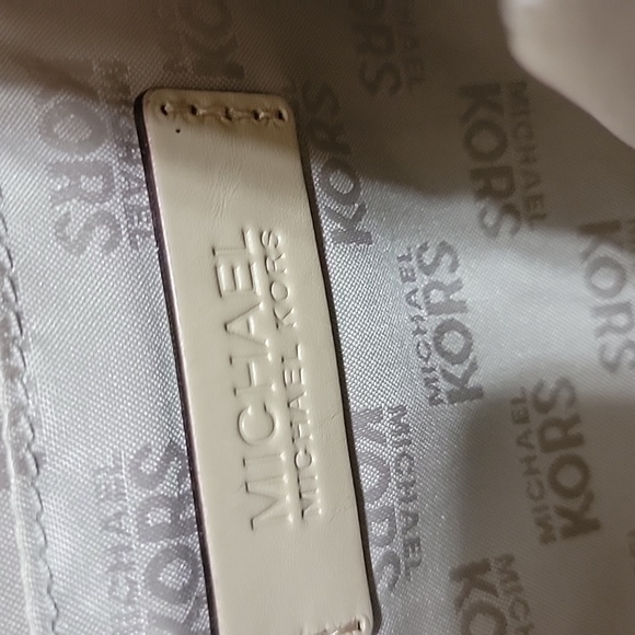 Michael Kors leather purse - Picture 4 of 7